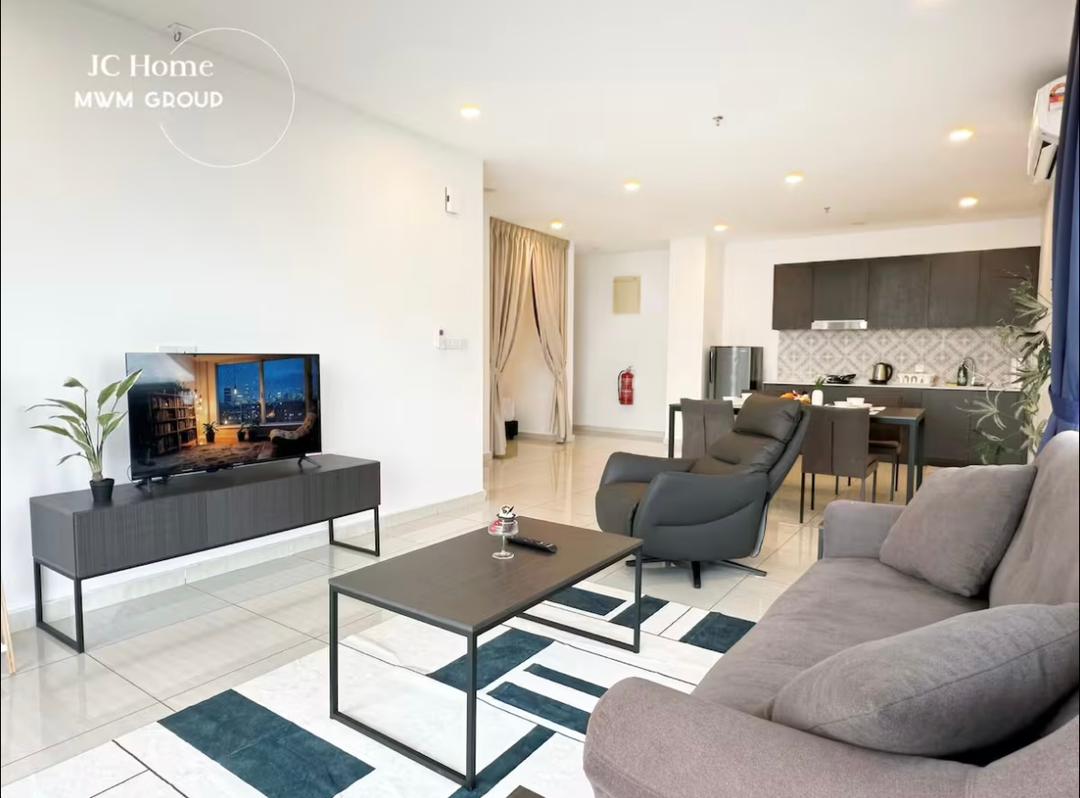 Suite living area and kitchen